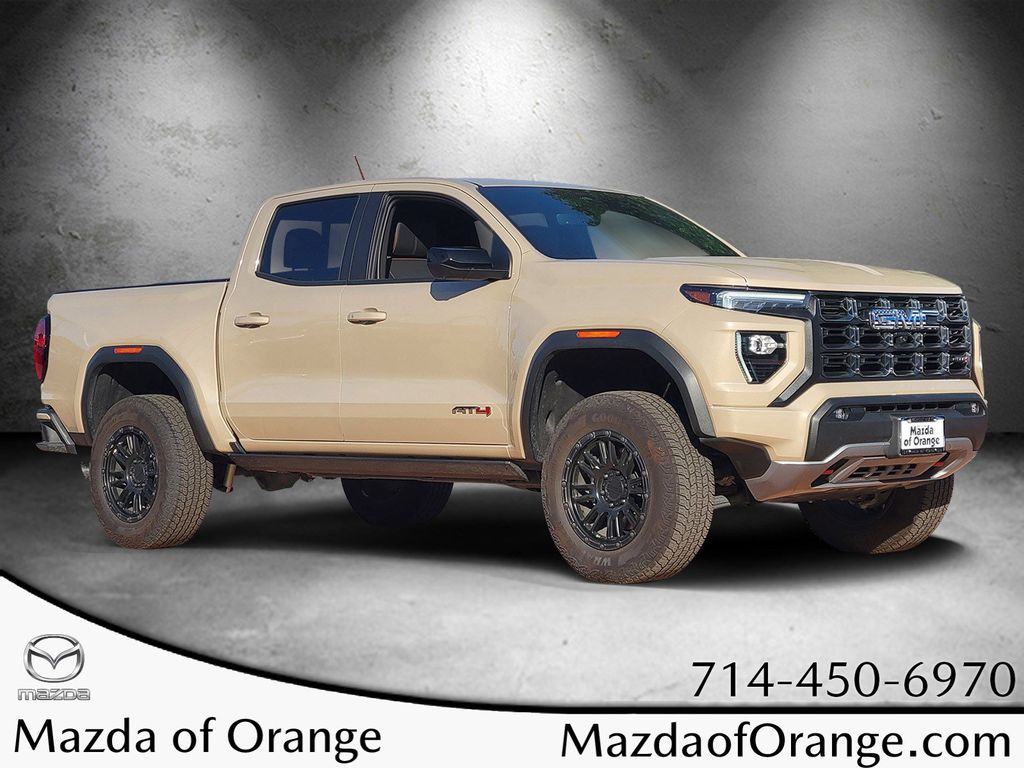 2024 GMC Canyon AT4 Crew Cab 4WD