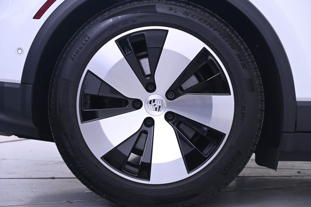 Thumbnail: 2024 Porsche Macan - 17