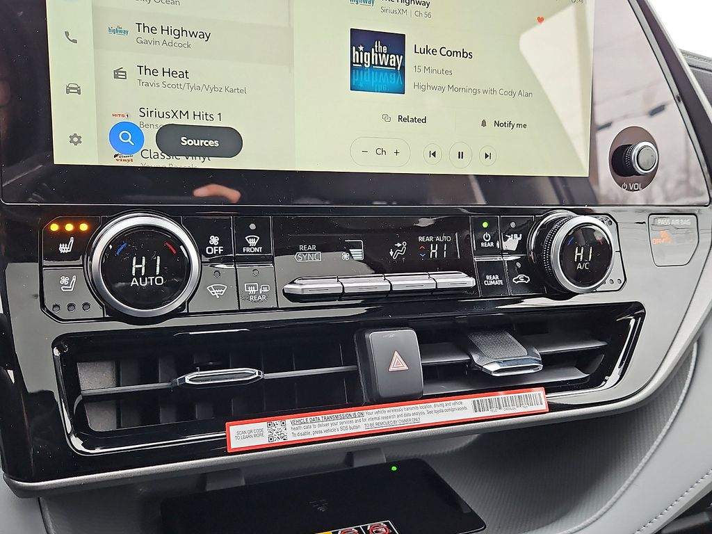 Thumbnail: 2026 Toyota Highlander - 13