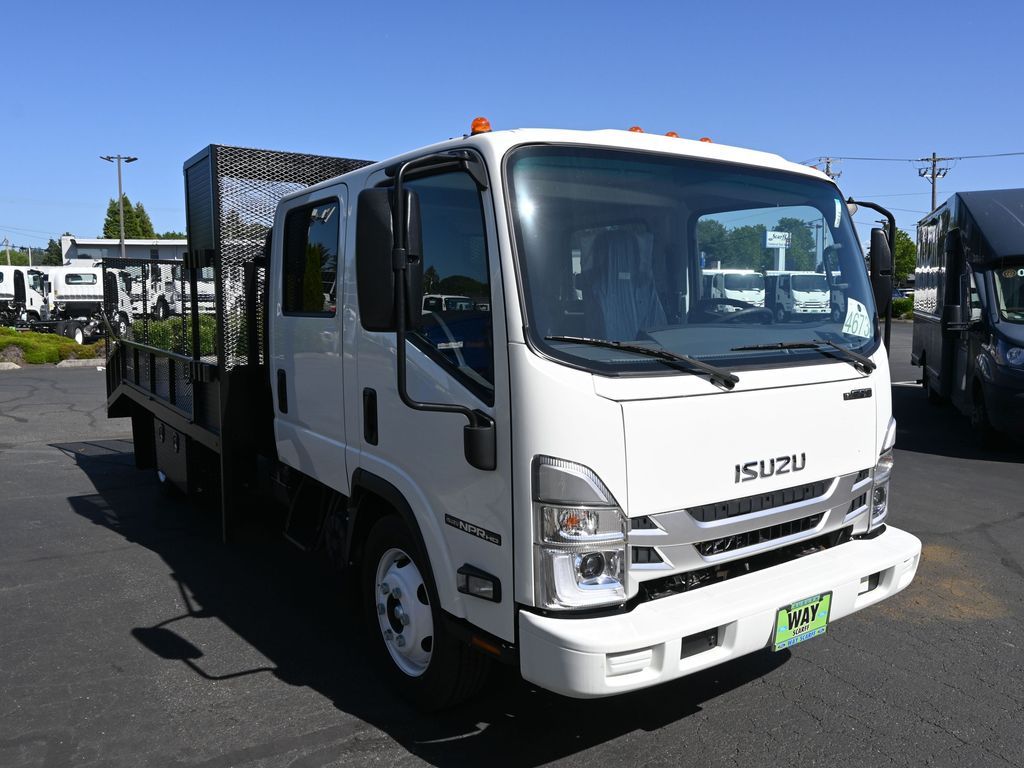 2024 Isuzu NPR HD 