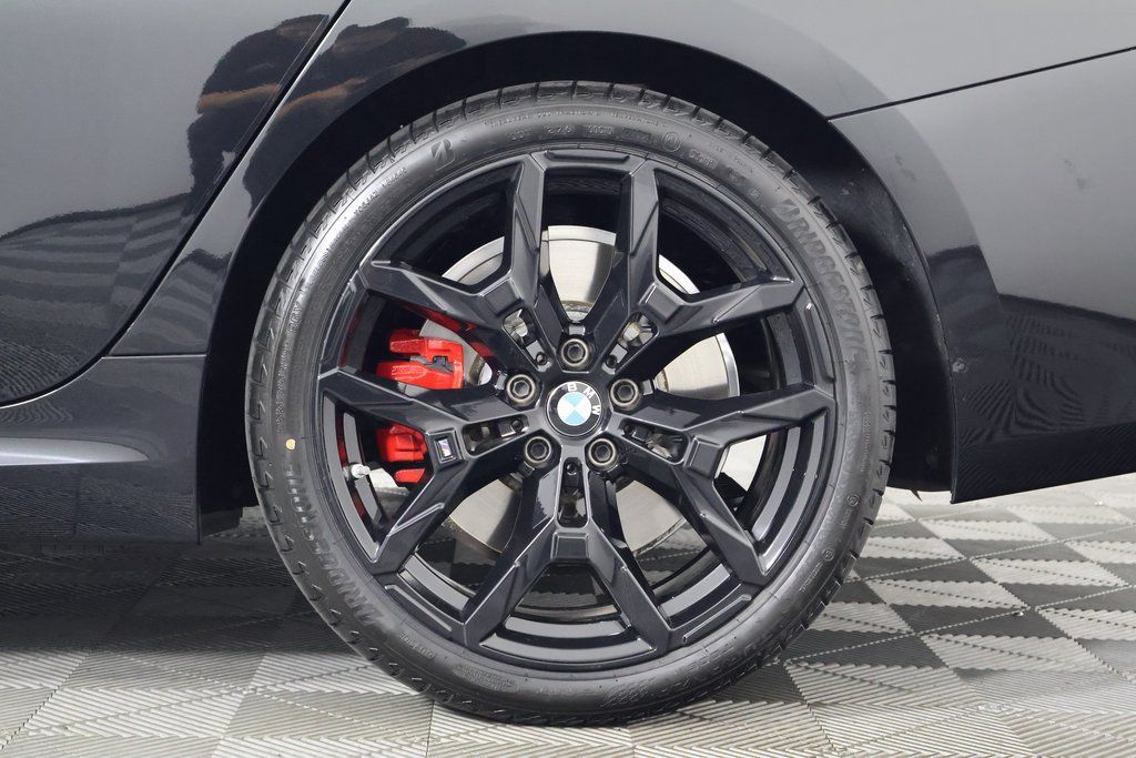 Thumbnail: 2025 BMW 3 Series - 16