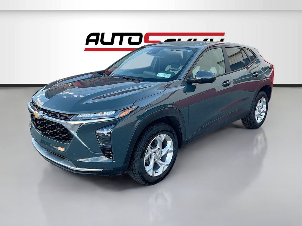 View vehicle photo 3