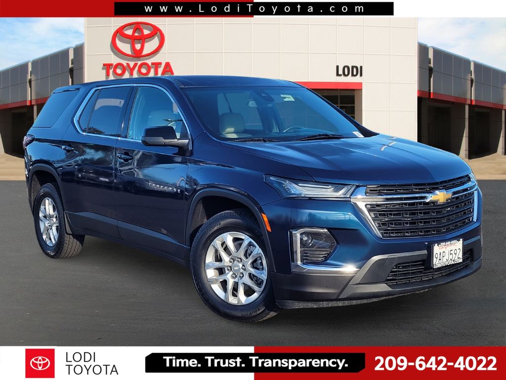Northsky Blue Metallic 2022 Chevrolet Traverse SUV / Crossover Front-Wheel Drive 9-Speed Automatic