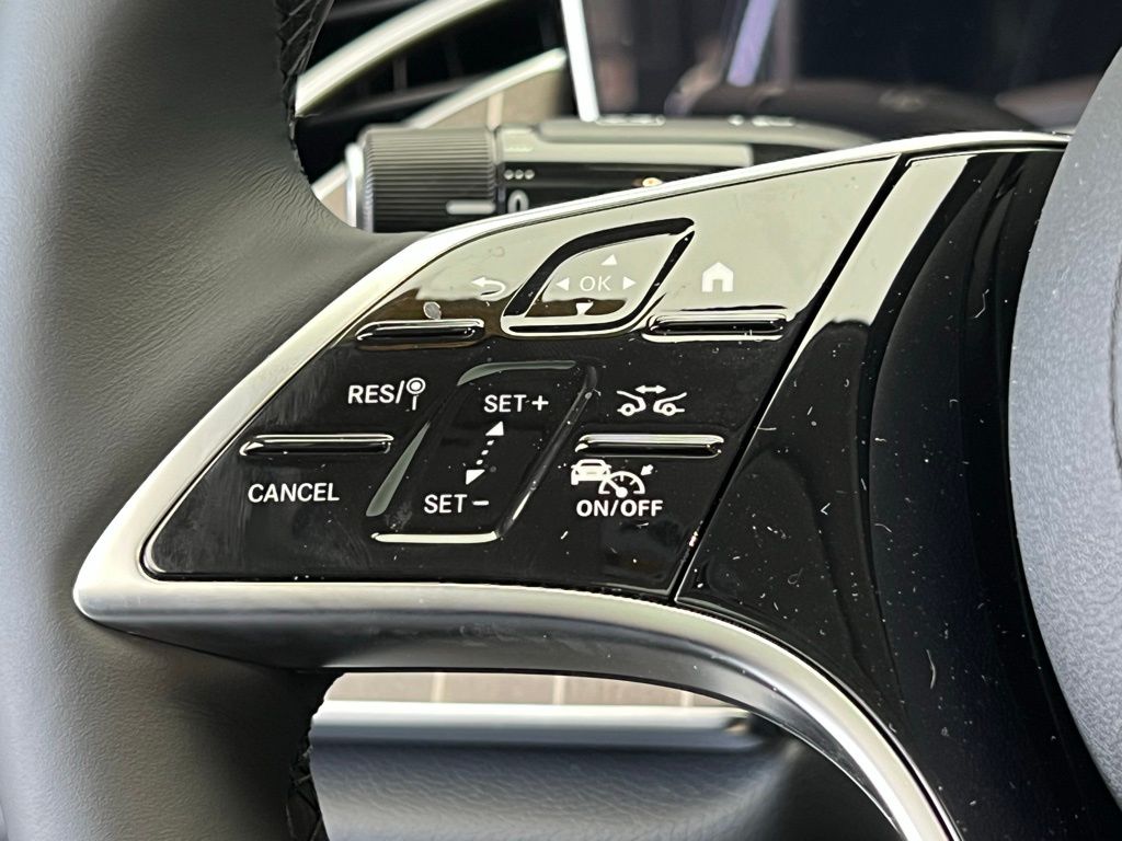 Thumbnail: 2026 Mercedes-Benz E-Class - 8