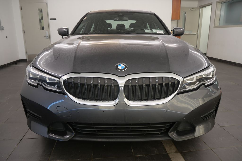 2021 BMW 3 Series 330i xDrive 9