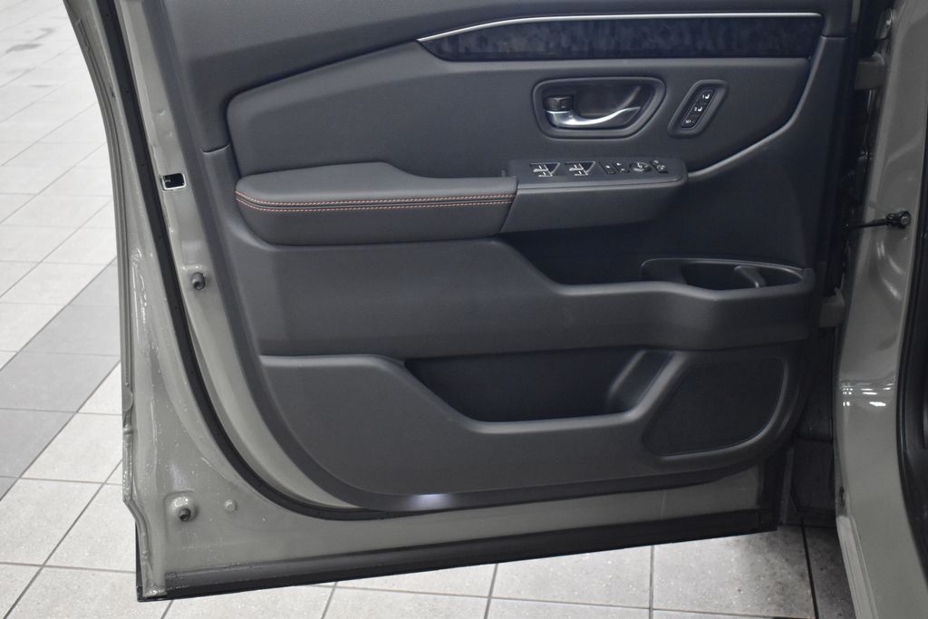Thumbnail: 2026 Honda Passport - 8