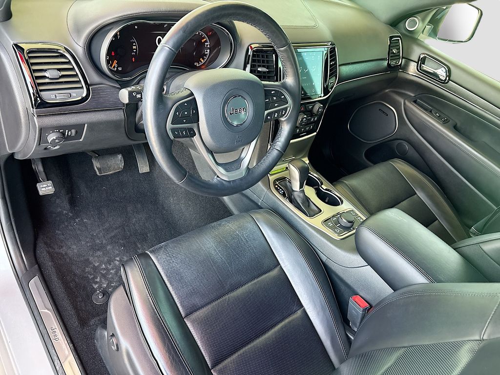 Thumbnail: 2020 Jeep Grand Cherokee - 9