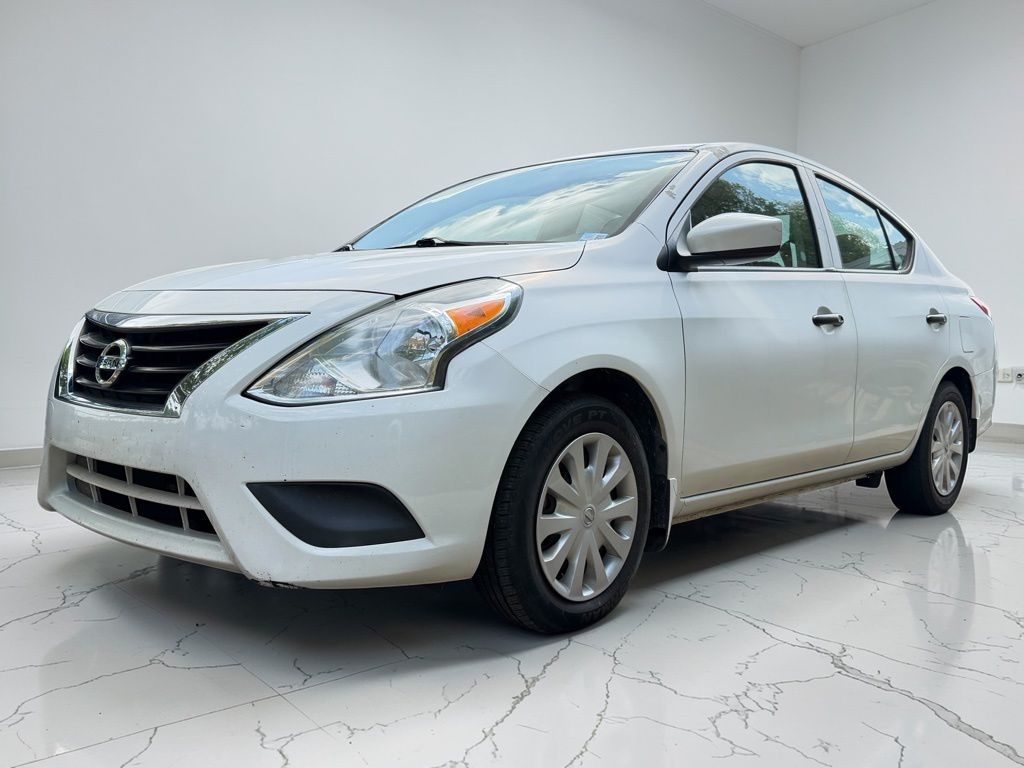 White (Fresh Powder) 2018 Nissan Versa S Plus Sedan Front-Wheel Drive Continuously Variable Transmission