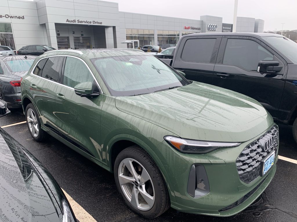 Thumbnail: 2025 Audi Q5 - 3