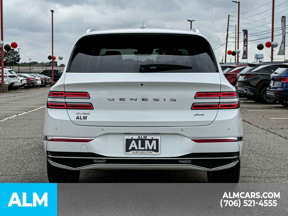 Used 2025 White Genesis 2.5T image 5