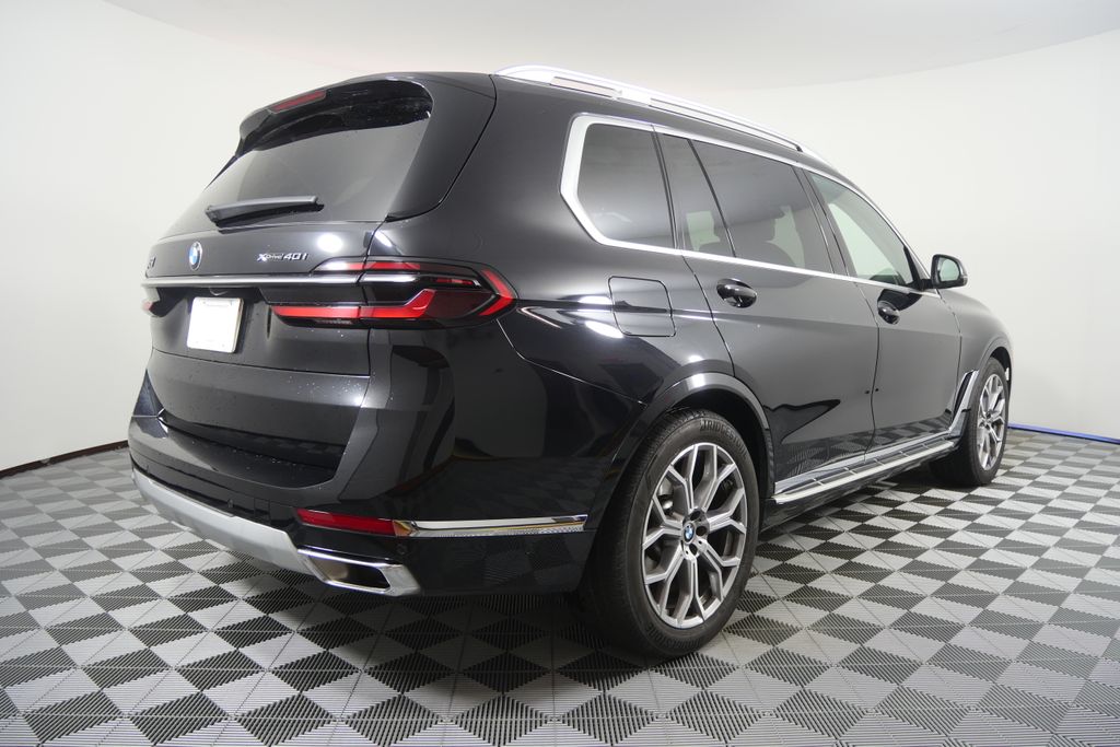 Thumbnail: 2025 BMW X7 - 3