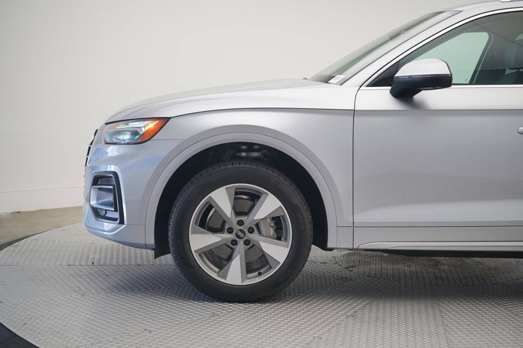 Thumbnail: 2023 Audi Q5 - 2