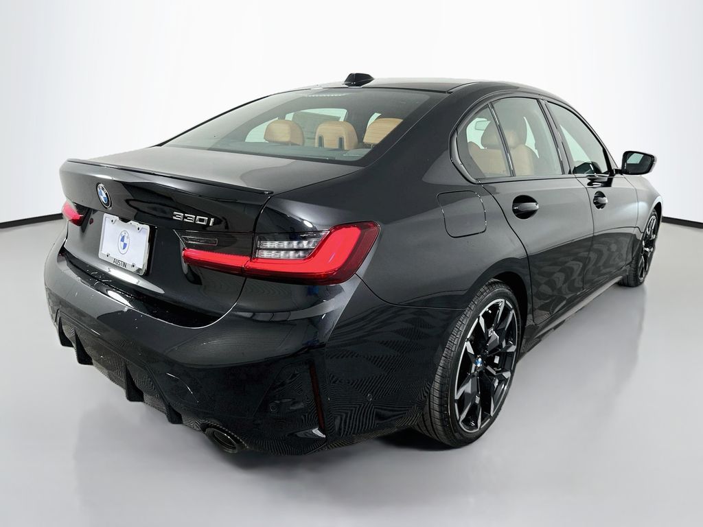 Thumbnail: 2026 BMW 3 Series - 5