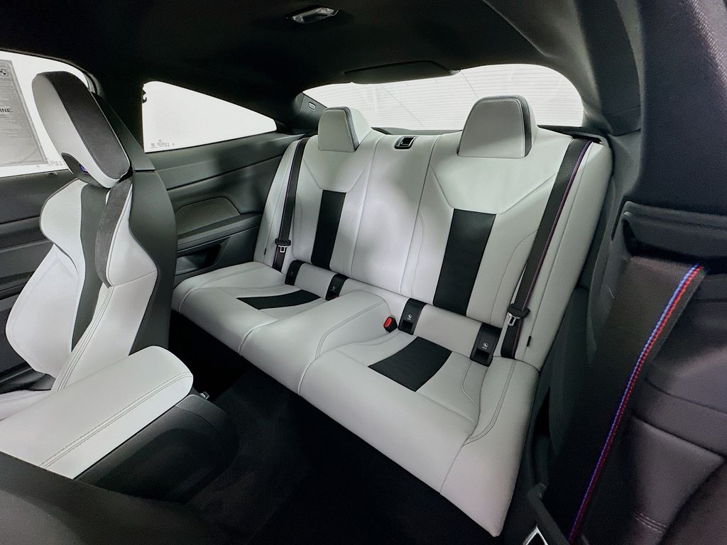 Thumbnail: 2026 BMW M4 - 17