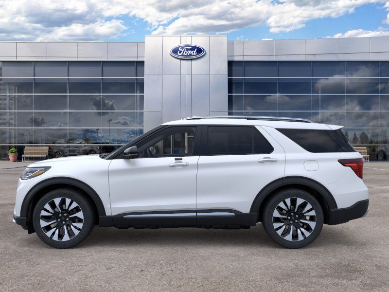 New 2026 Star White Metallic Tri-Coat Ford Platinum™ image 3