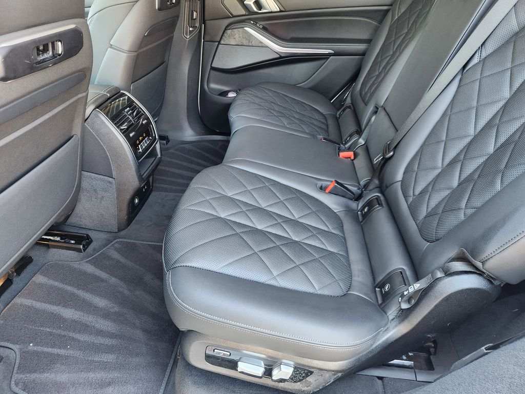 2023 BMW X7 xDrive40i White at Bayway Cadillac of The Woodlands