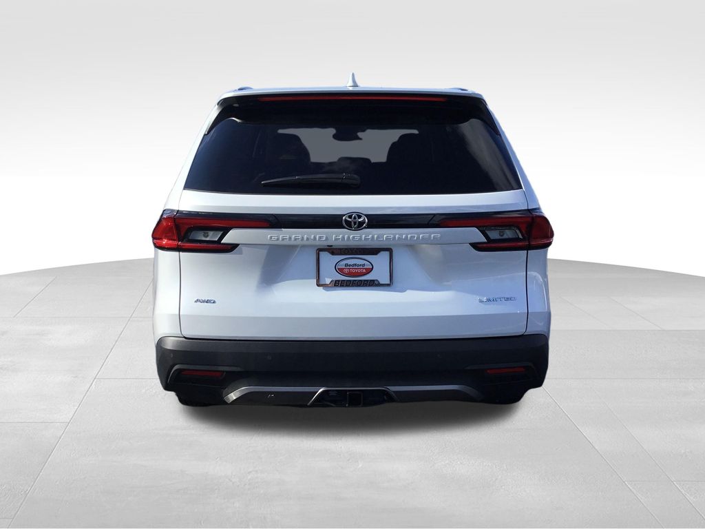 Thumbnail: 2026 Toyota Grand Highlander - 4
