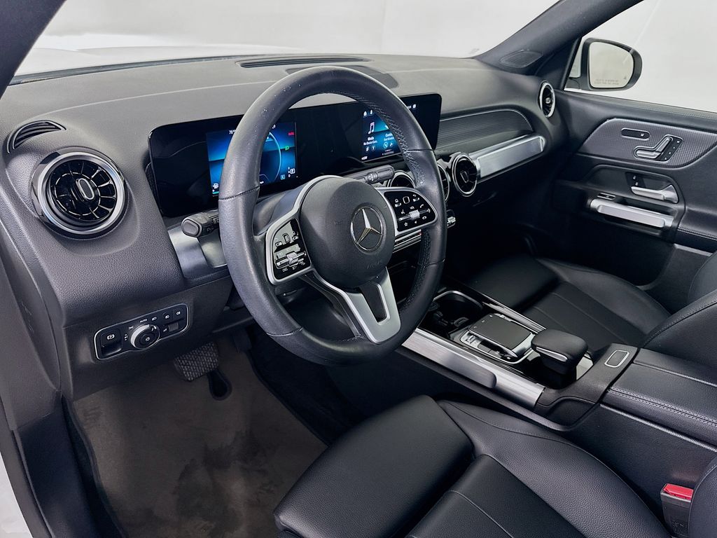 Thumbnail: 2020 Mercedes-Benz GLB - 9