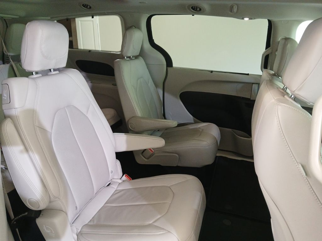 used 2021 Chrysler Pacifica car, priced at $29,500
