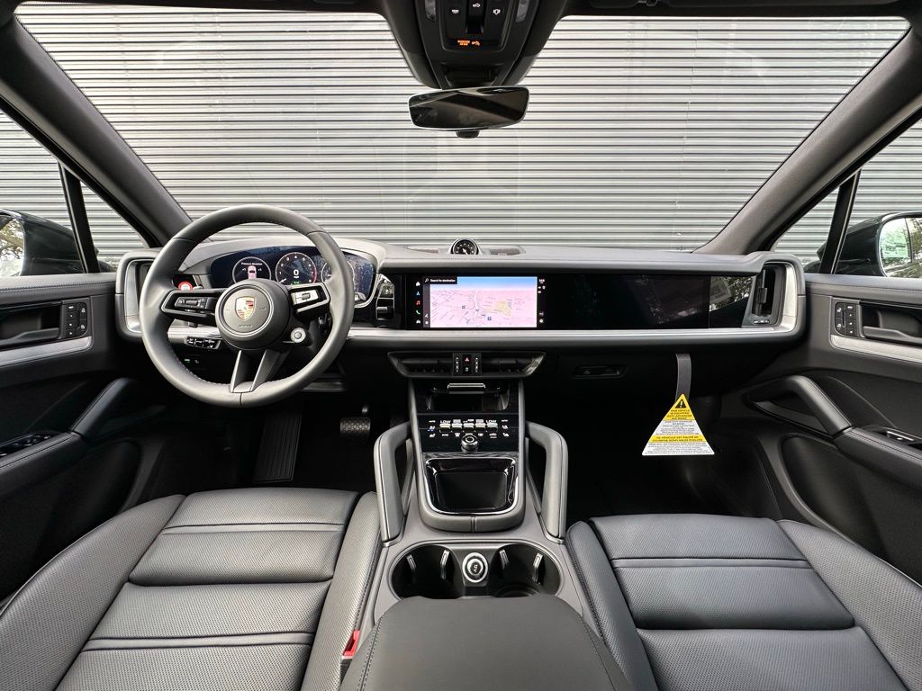 Thumbnail: 2026 Porsche Cayenne - 6