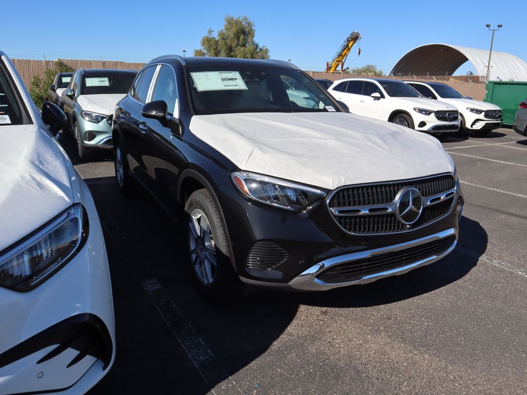 Thumbnail: 2026 Mercedes-Benz GLC - 3