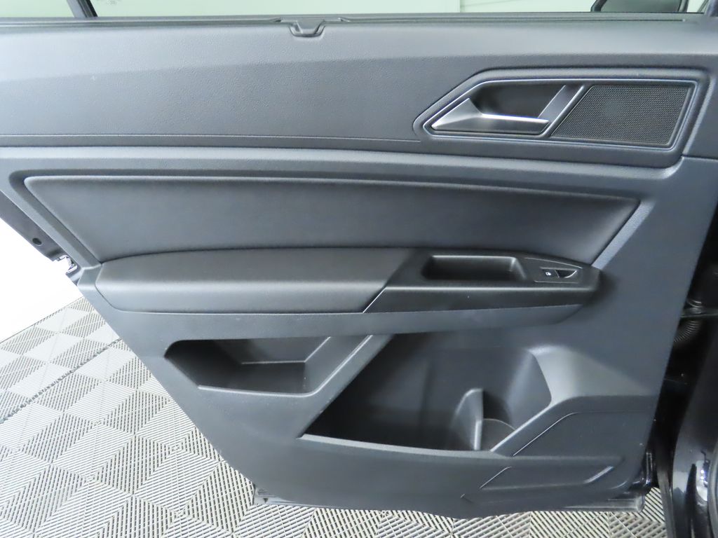 Thumbnail: 2019 Volkswagen Atlas - 28