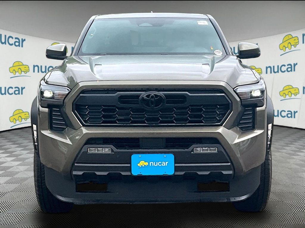 2026 Toyota Tacoma Hybrid — photo 3
