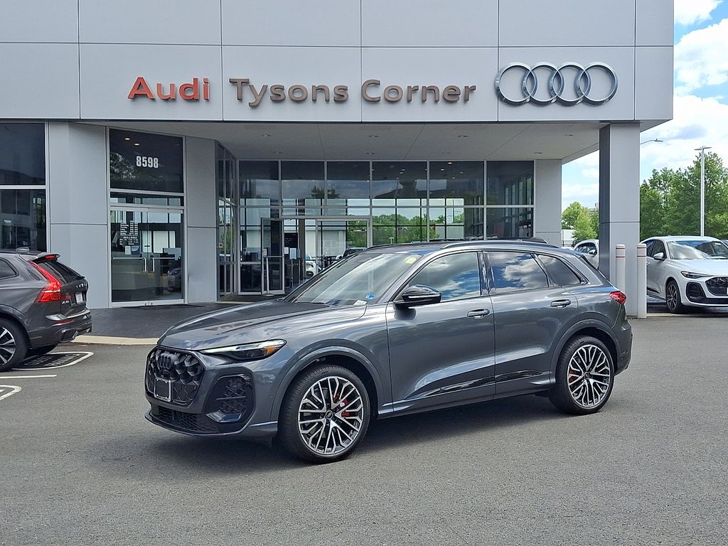 Thumbnail: 2026 Audi SQ5 - 1