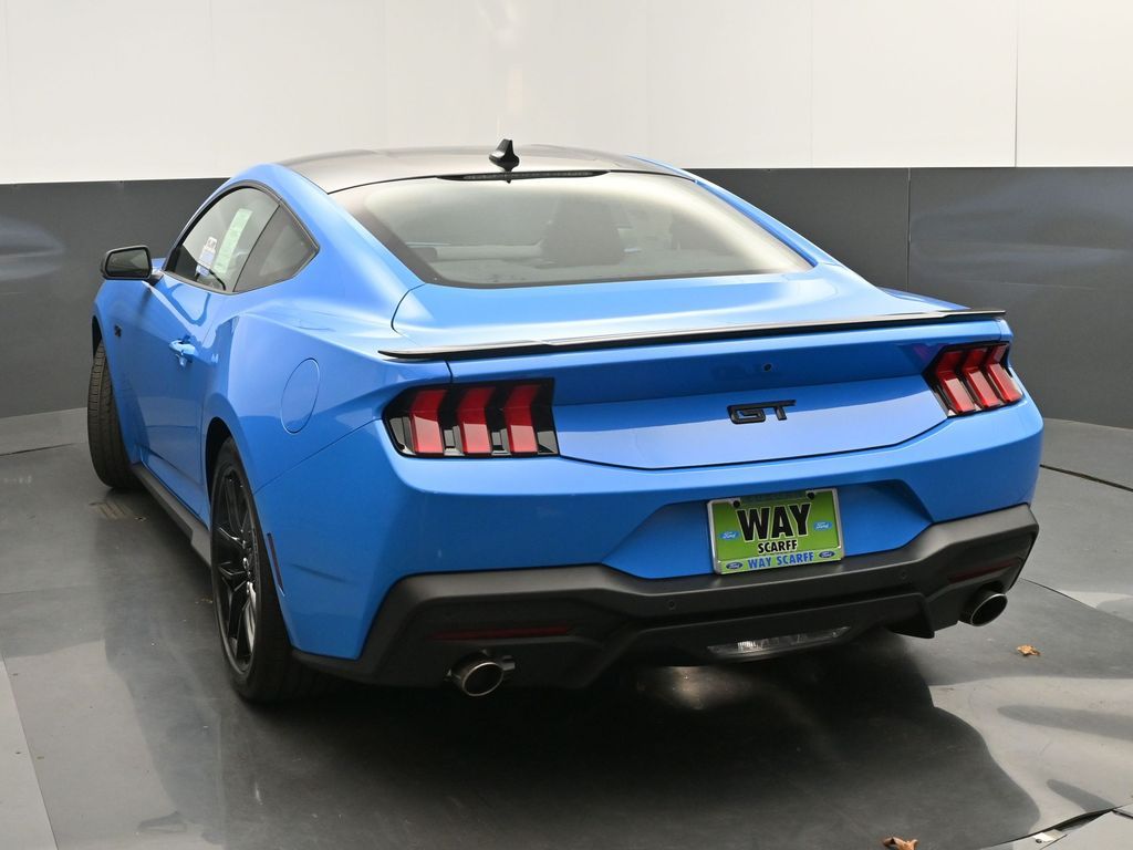 2025 Ford Mustang GT Premium Fastback
