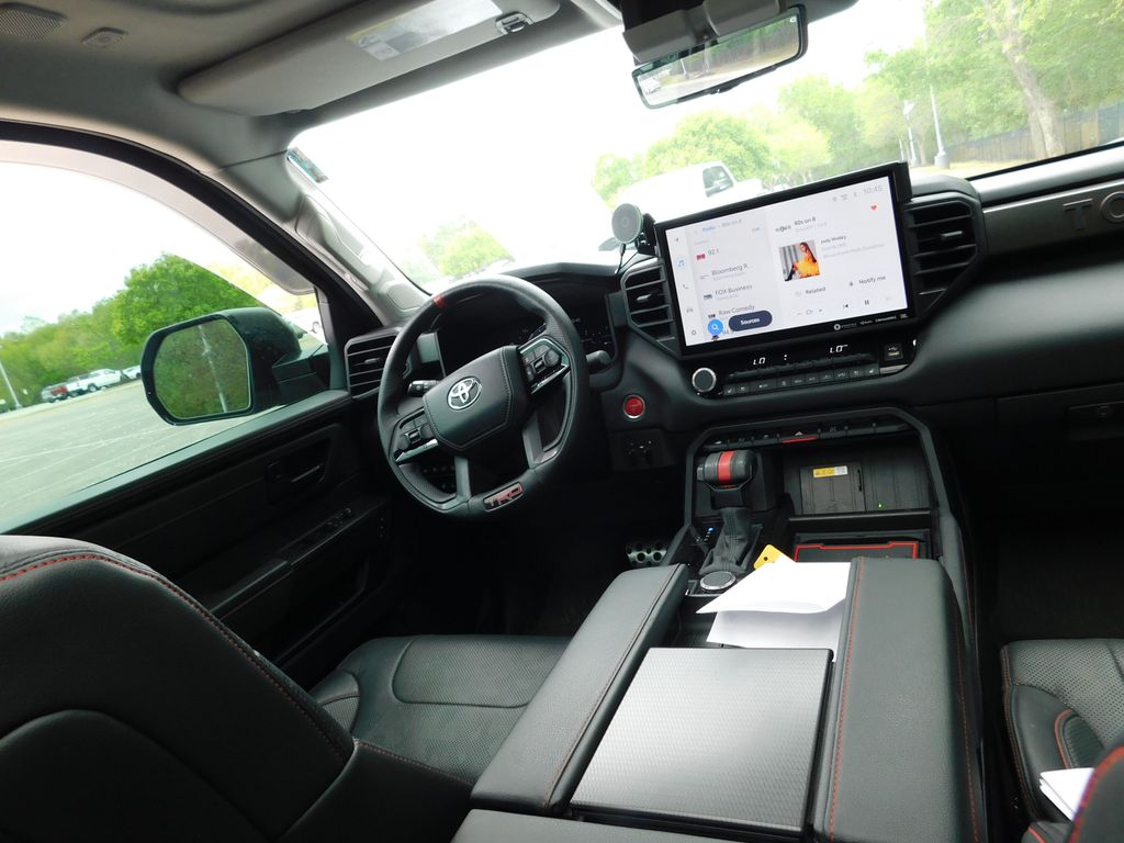 Thumbnail: 2022 Toyota Tundra - 7