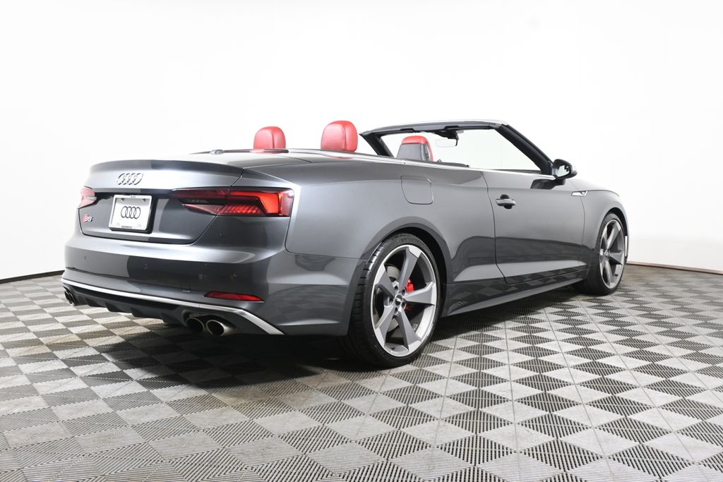 Thumbnail: 2019 Audi S5 - 15