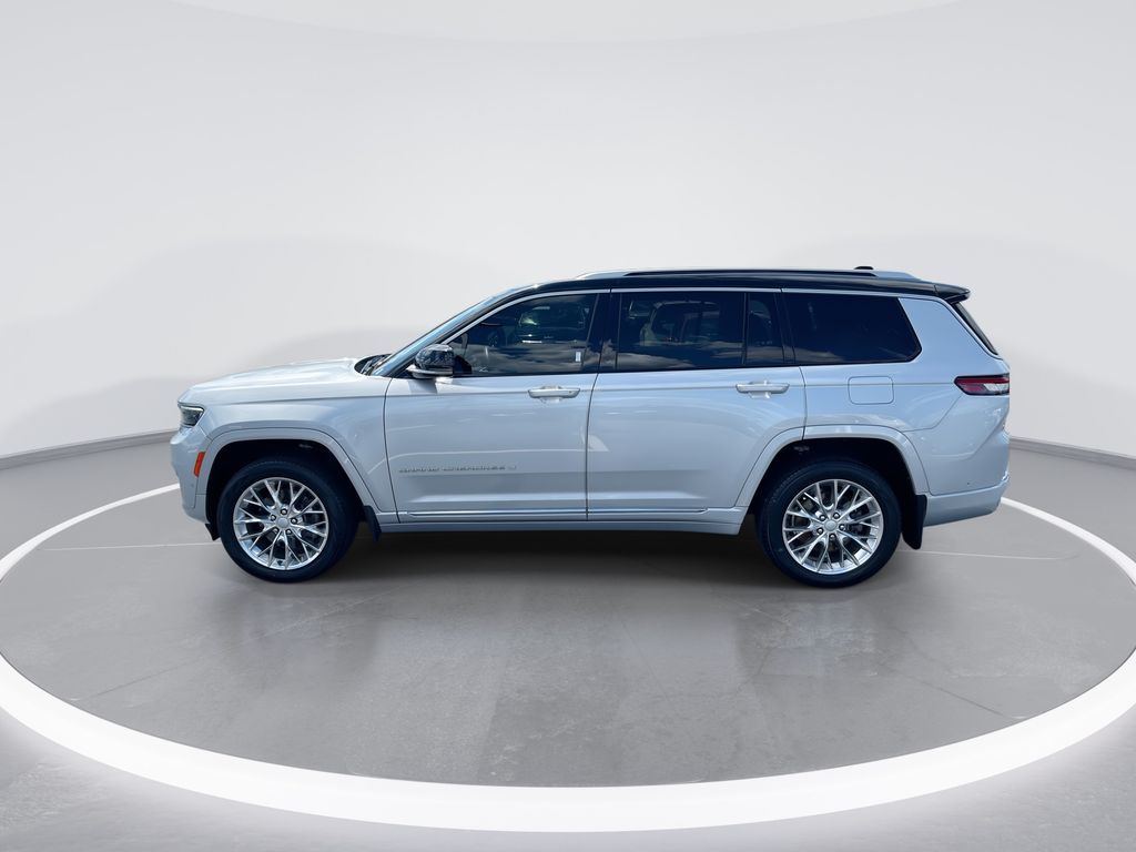 Used 2021 Silver Jeep Summit image 5