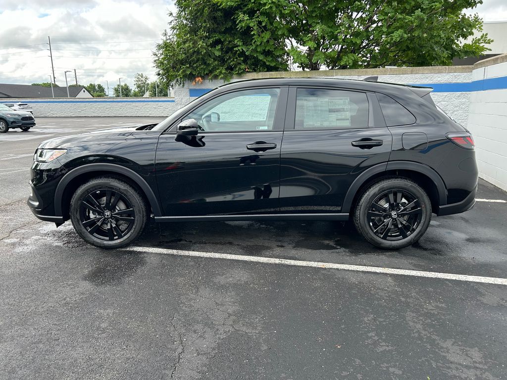 Thumbnail: 2027 Honda HR-V - 2