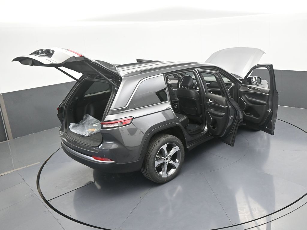 New 2026 Baltic Gray Metallic Clearcoat Jeep Limited image 54