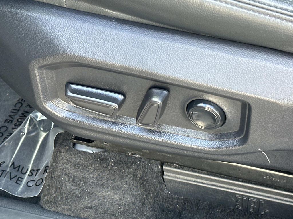 Thumbnail: 2023 Toyota Sequoia - 31