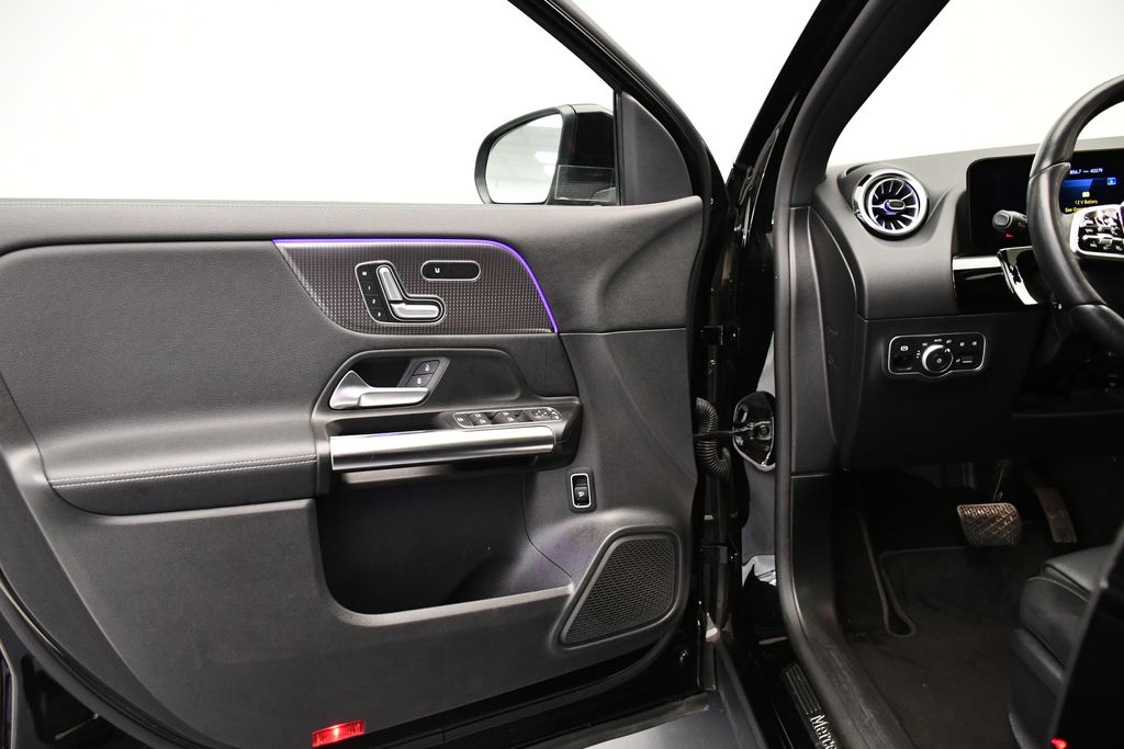 2022 Mercedes-Benz GLA 250 4MATIC 31