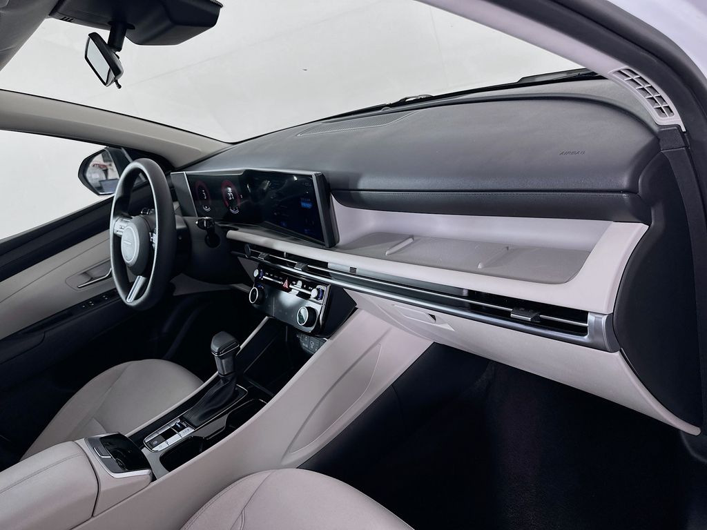 Thumbnail: 2025 Hyundai Tucson - 28