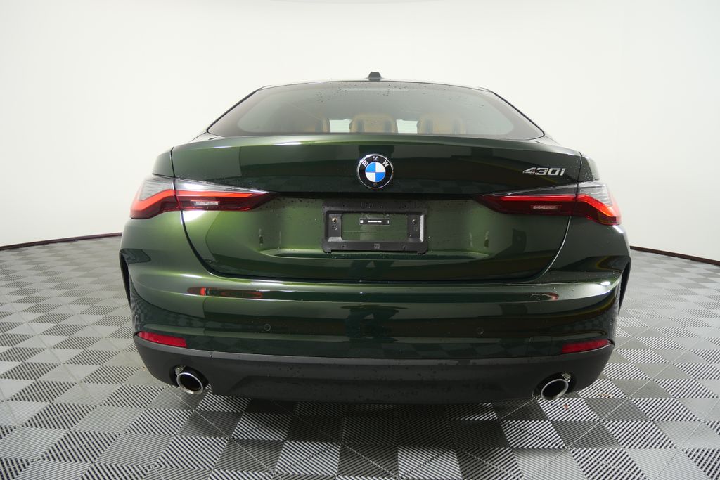 Thumbnail: 2024 BMW 4 Series - 4