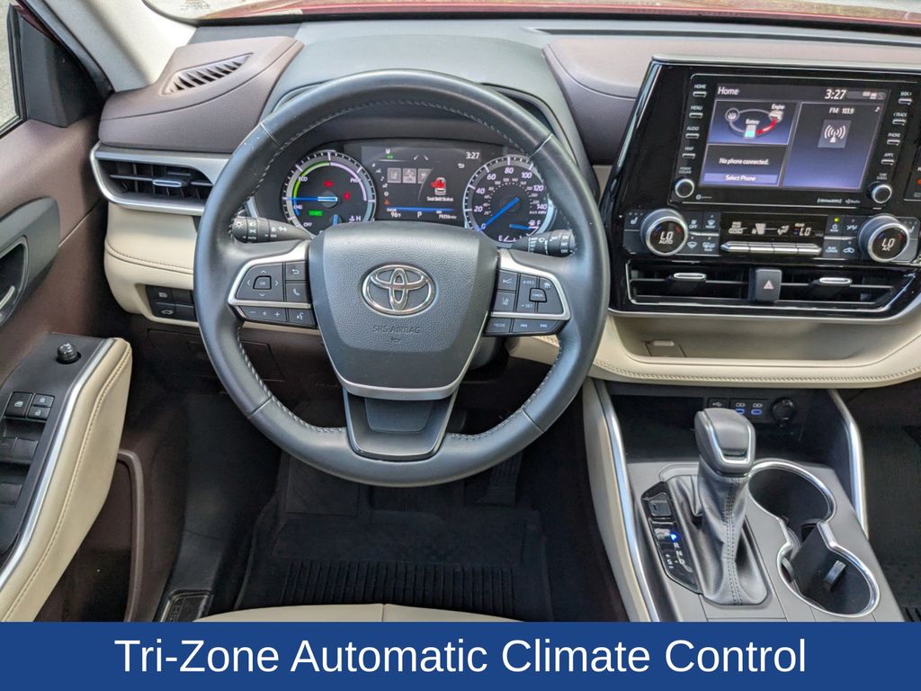 2022 Toyota Highlander Hybrid XLE
