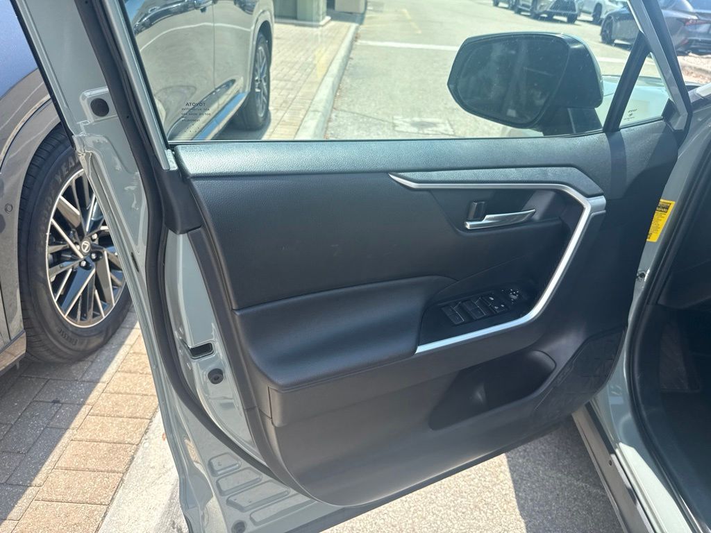 Used 2022 Gray Toyota XLE Premium image 14