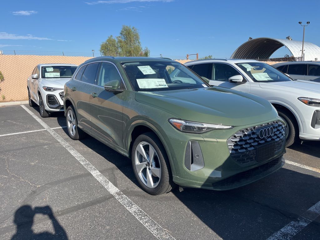 Thumbnail: 2025 Audi Q5 - 2