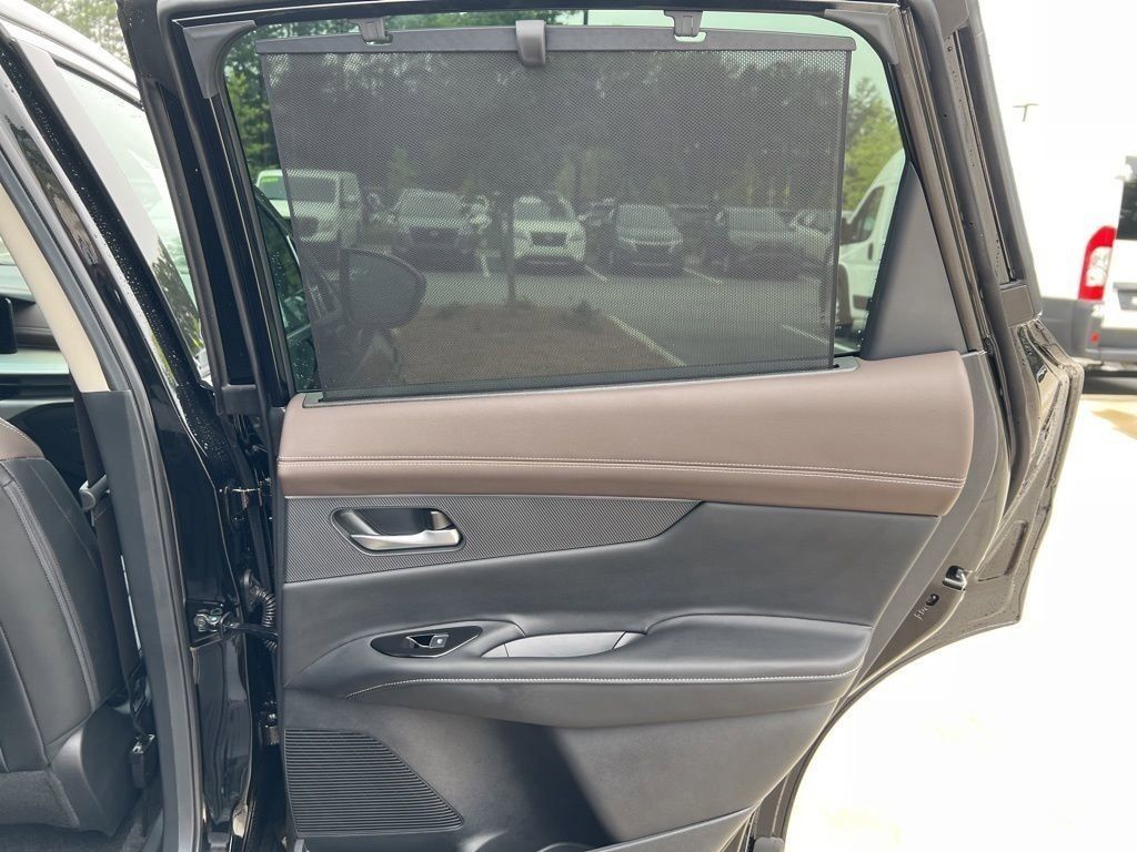 2025 Super Black Nissan Murano Platinum AWD SUV
