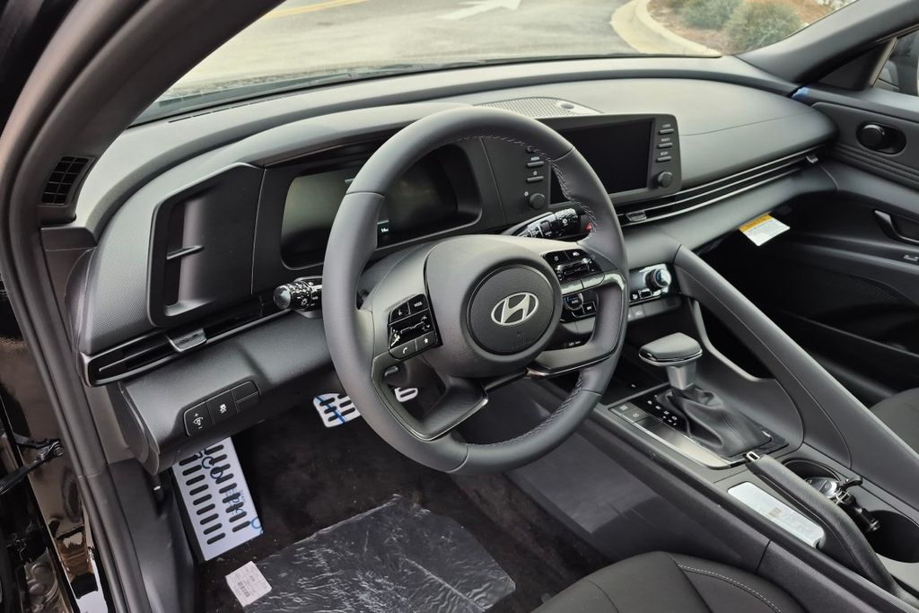 New 2026 Black Hyundai SEL Sport Plus image 12