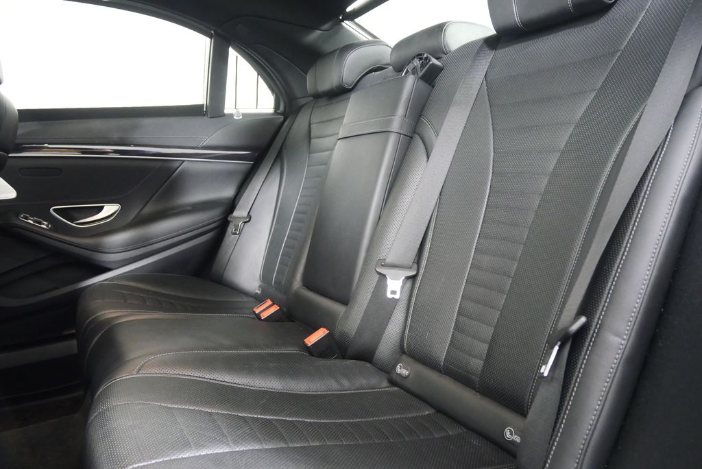 Thumbnail: 2019 Mercedes-Benz S-Class - 16