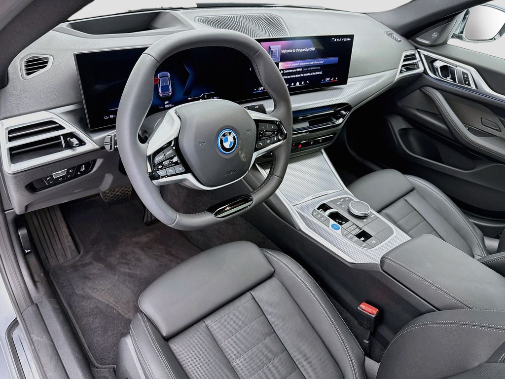 Thumbnail: 2026 BMW i4 - 9