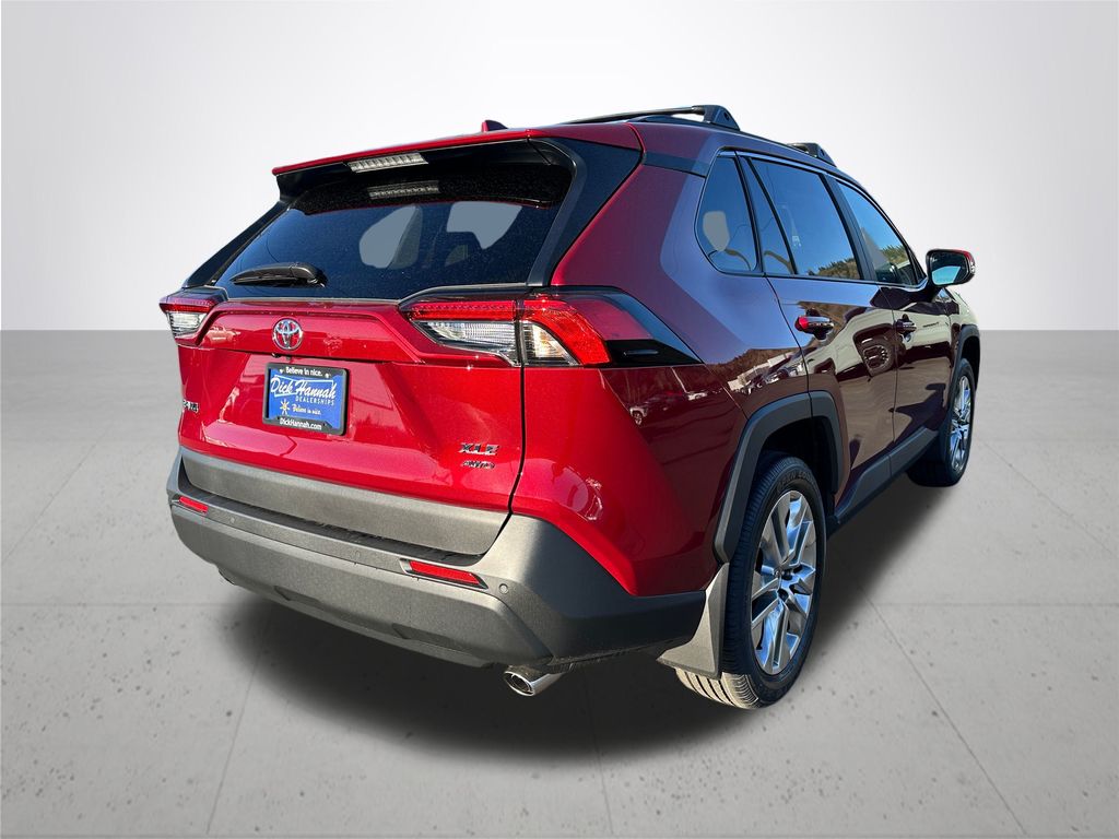 2025 Toyota RAV4 XLE Premium