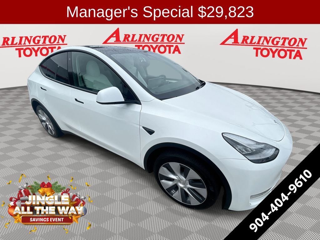 2023 Tesla Model Y Long Range's photo