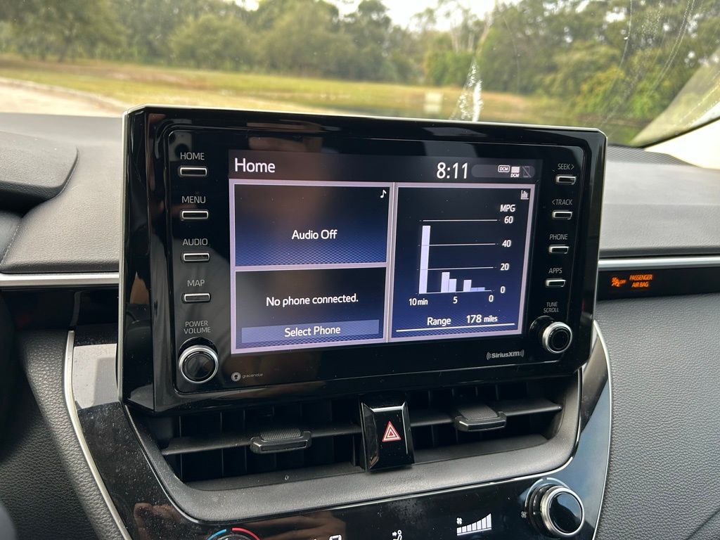 Thumbnail: 2021 Toyota Corolla - 23