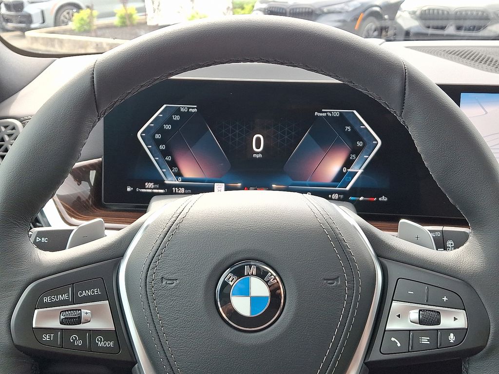 Thumbnail: 2026 BMW X5 - 9