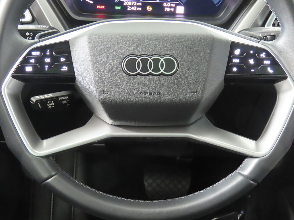 Thumbnail: 2023 Audi Q4 e-tron - 14